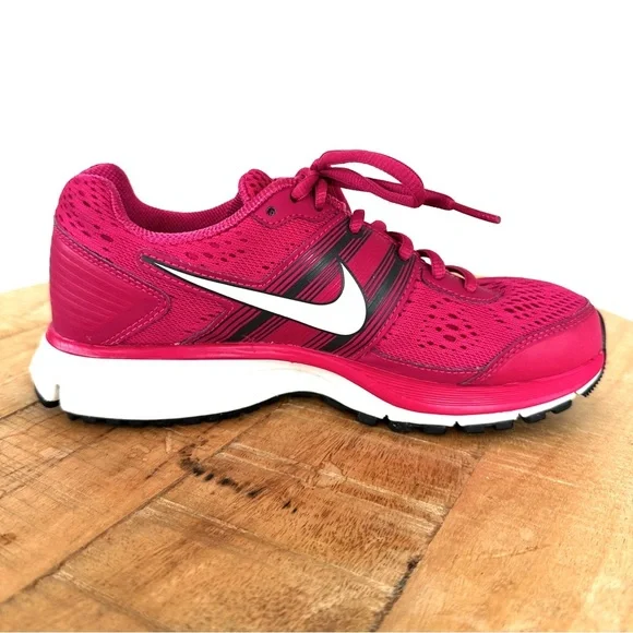 Nike Women's Fuchsia Sneakers with Black and White Accents - Picture 5 of 11
